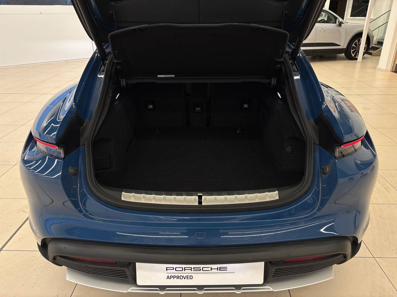 Taycan 4S CROSS TURISMO (8) image 42