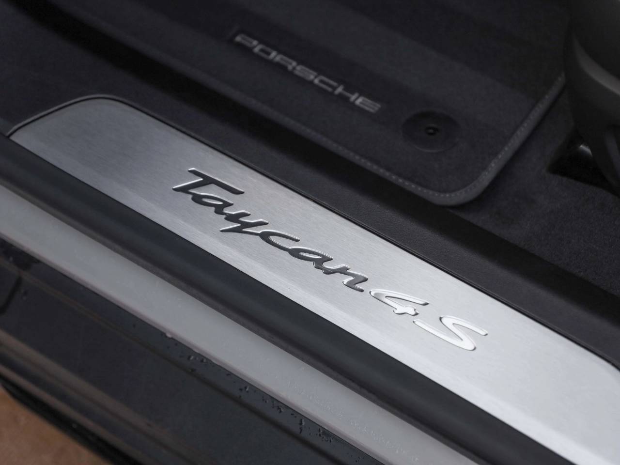 Taycan 4S CROSS TURISMO (2) image 34