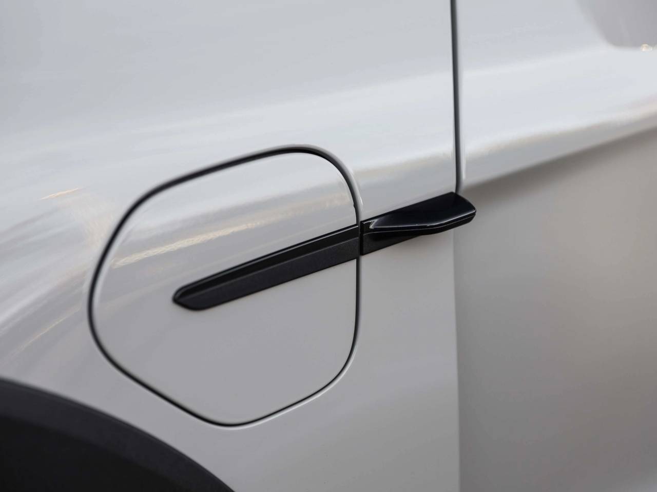 Taycan 4S CROSS TURISMO (2) image 12