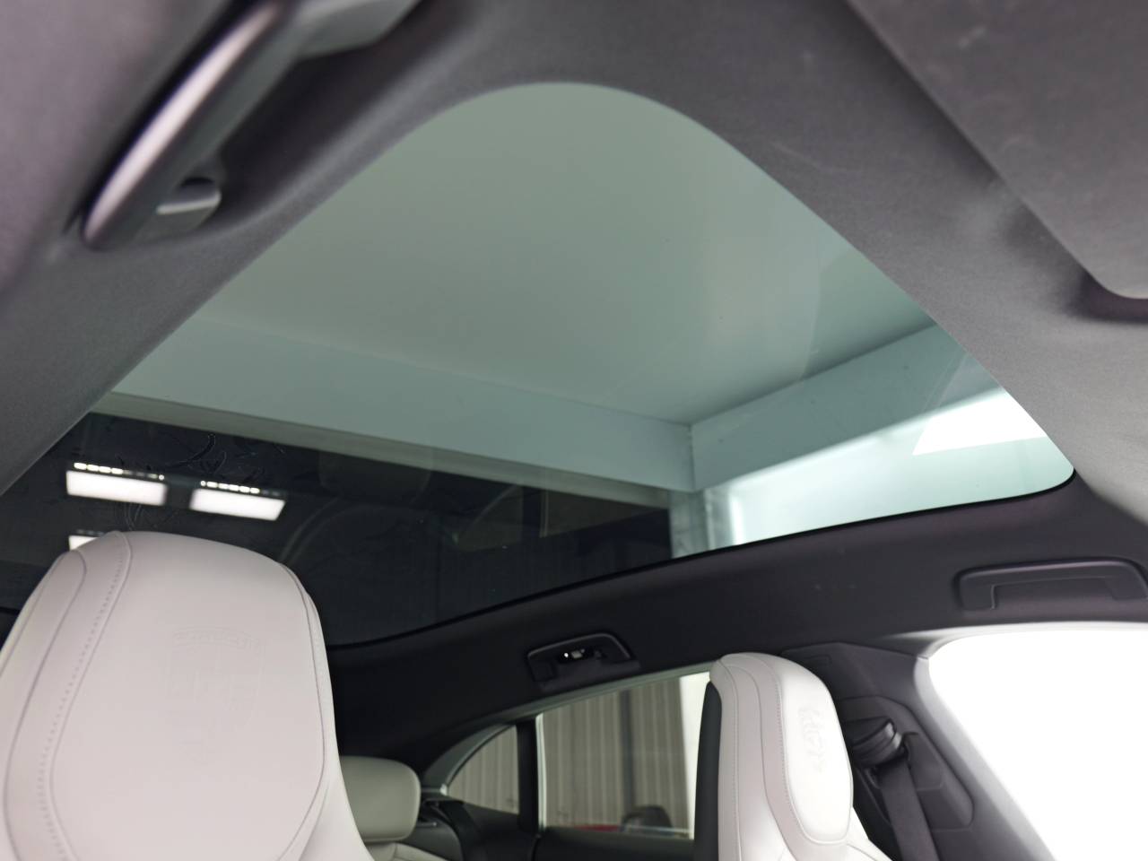 Taycan 4S CROSS TURISMO (23) image 39