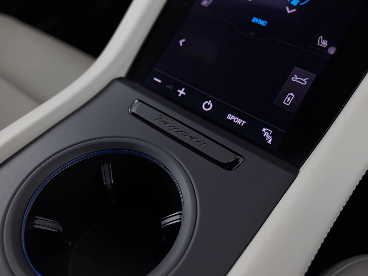 Taycan 4S CROSS TURISMO (23) image 32