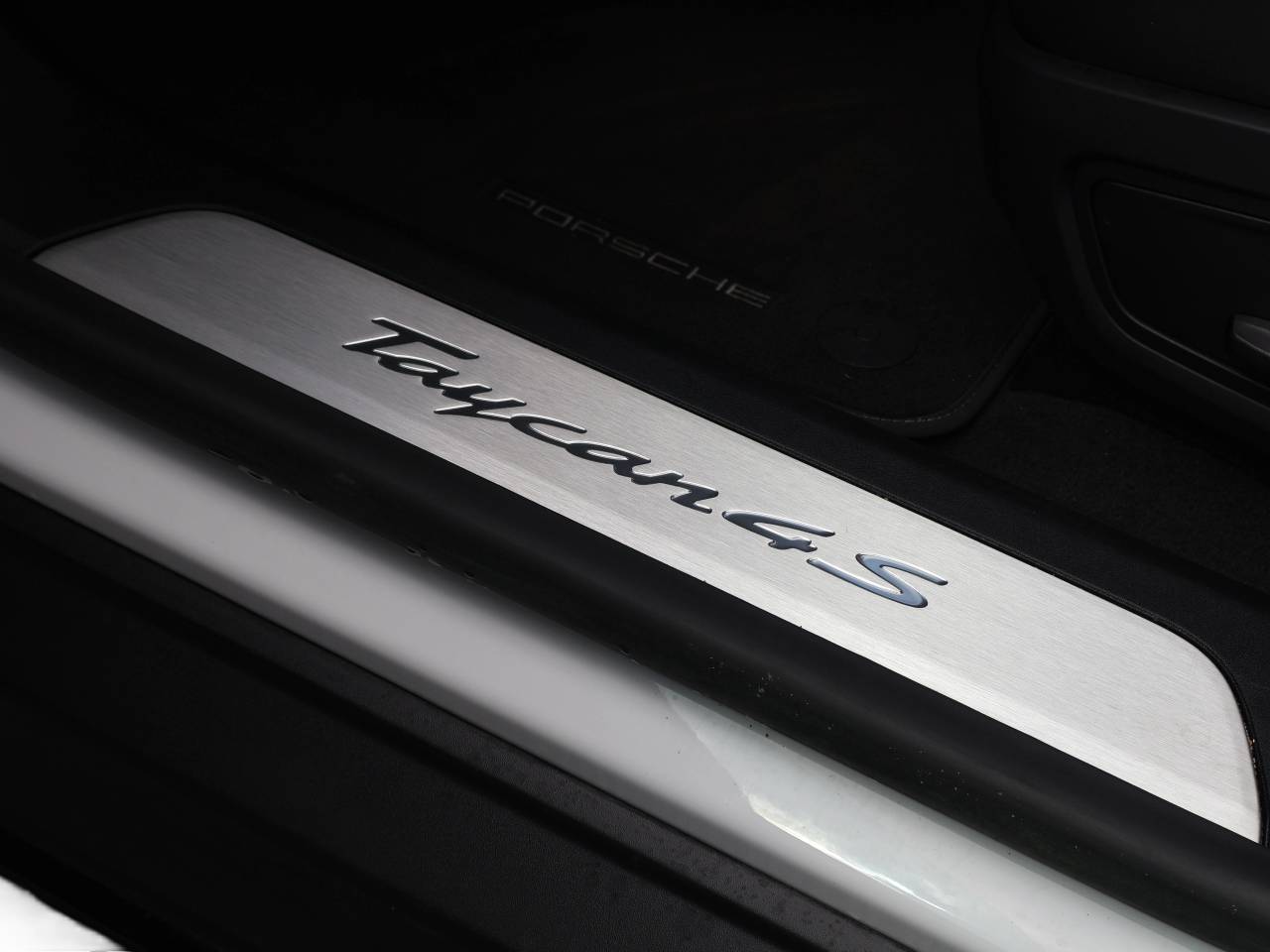 Taycan 4S CROSS TURISMO (13) image 30