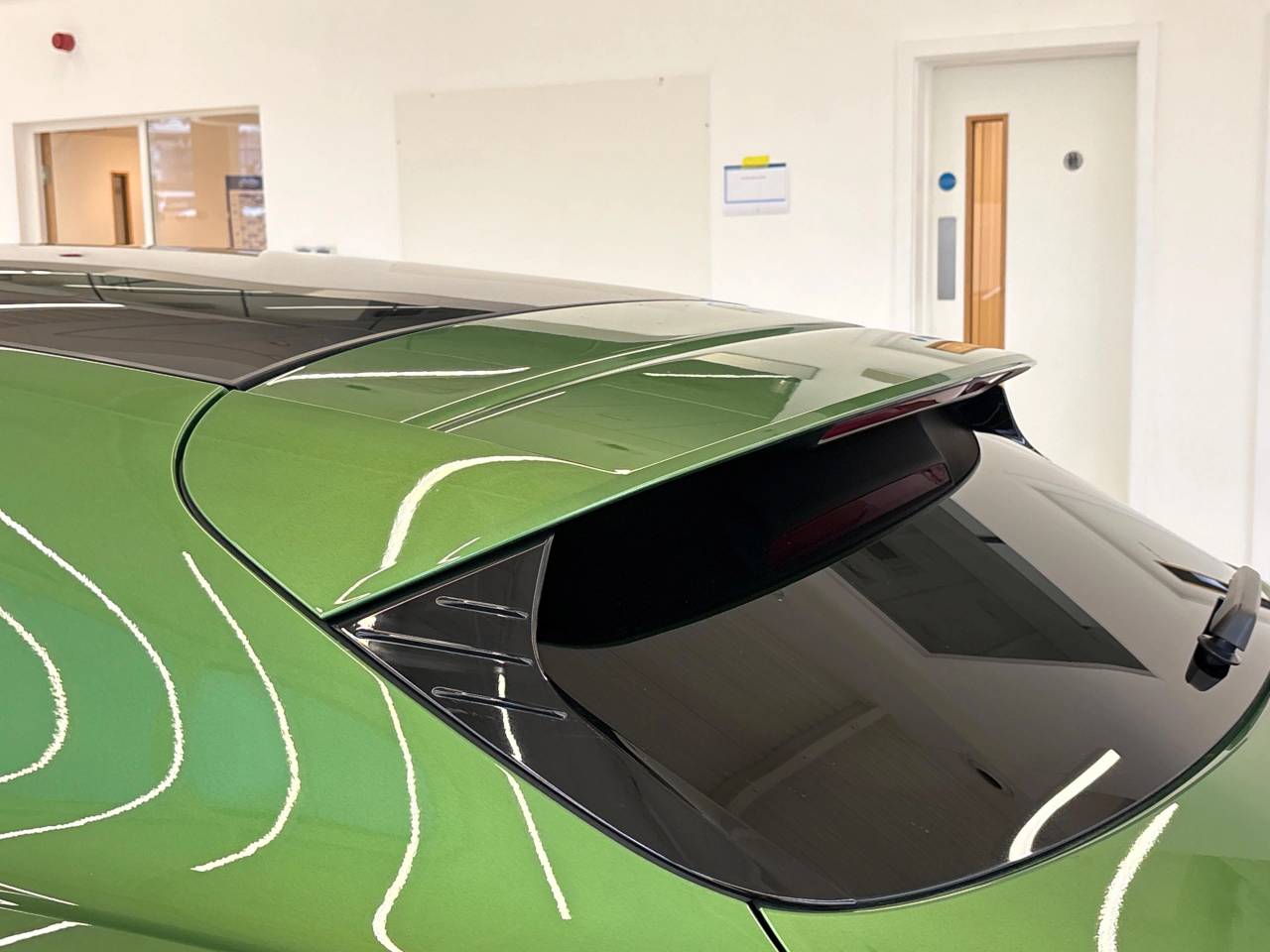 Taycan GTS SPORT TURISMO (5) image 15