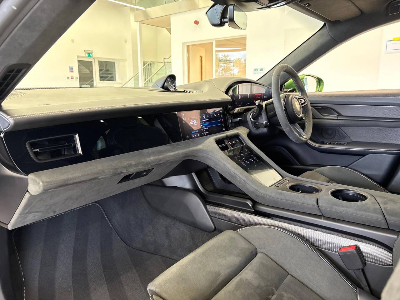Taycan GTS SPORT TURISMO (5) image 25