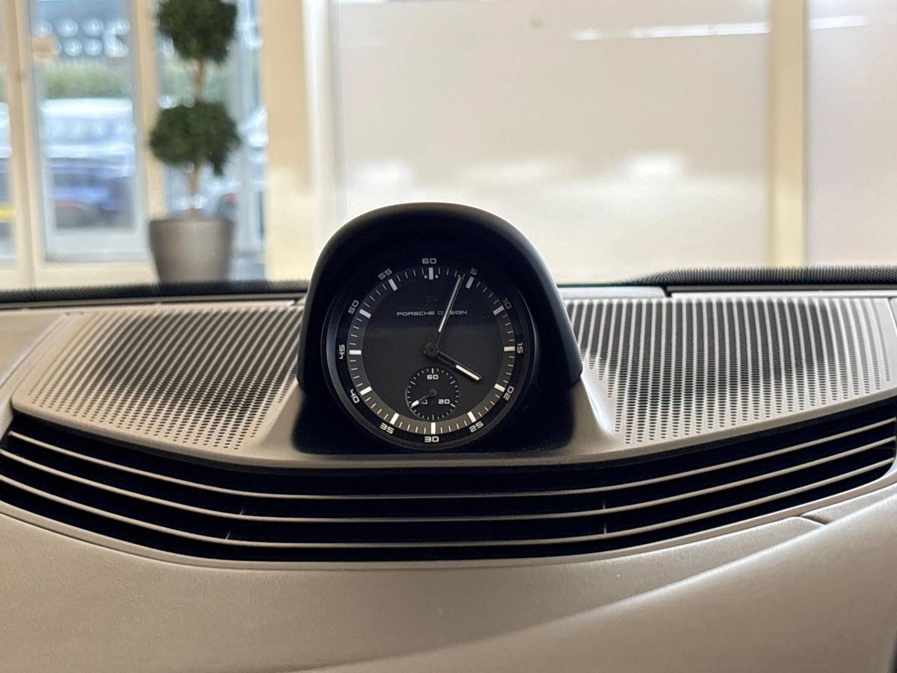 Taycan GTS SPORT TURISMO (5) image 30