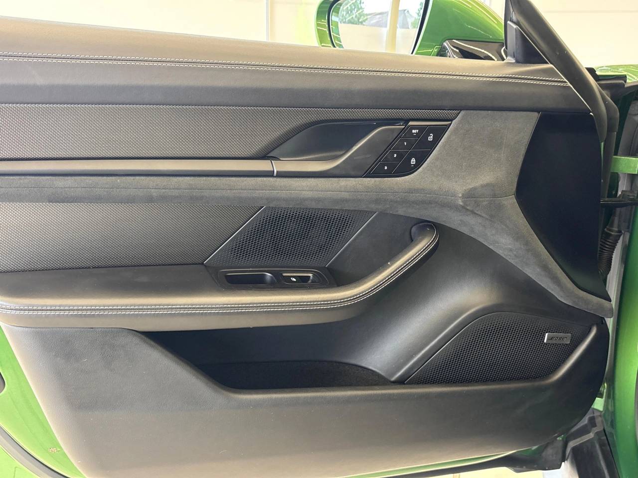 Taycan GTS SPORT TURISMO (5) image 35