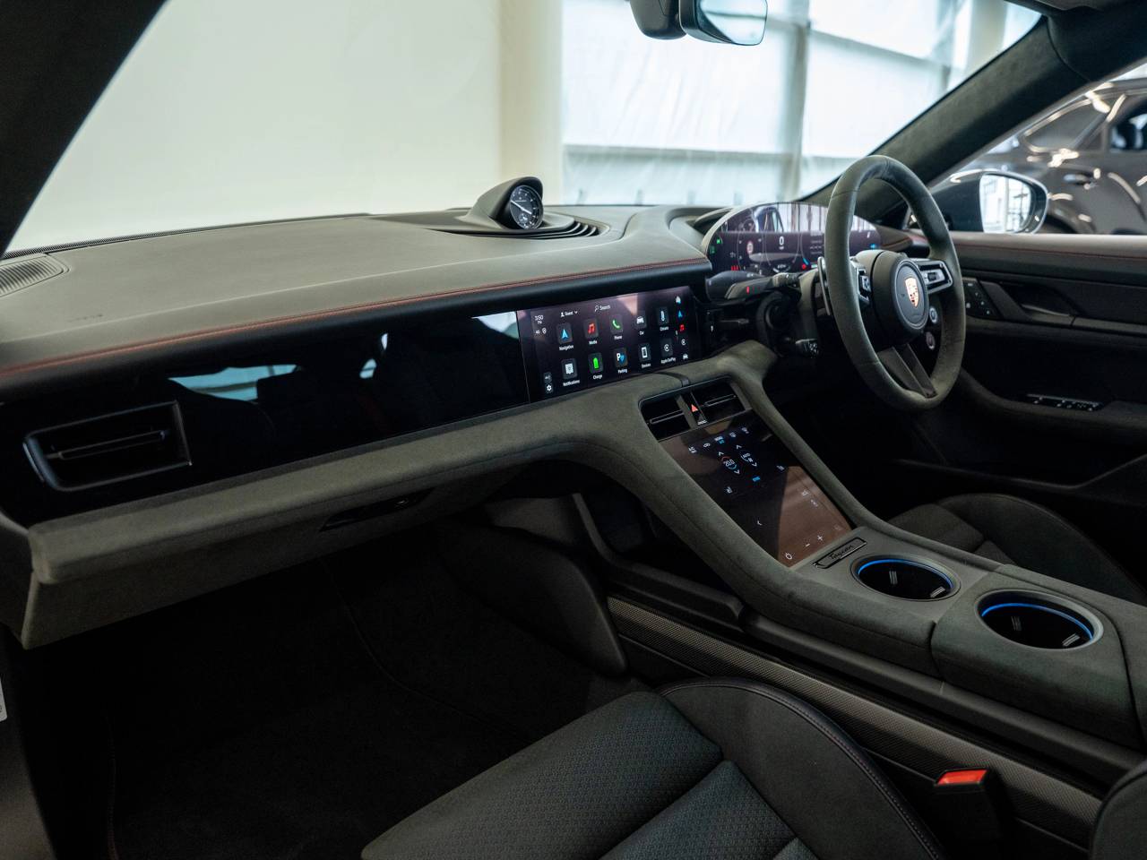 Taycan GTS (1) image 33