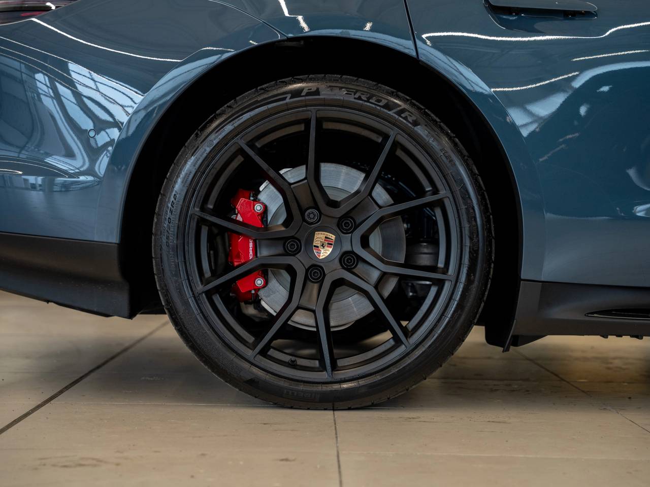 Taycan GTS (1) image 16