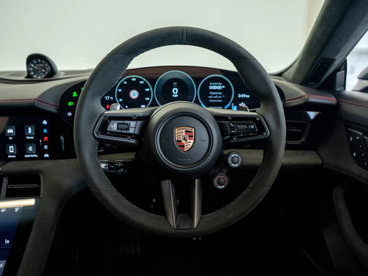 Taycan GTS (1) image 09