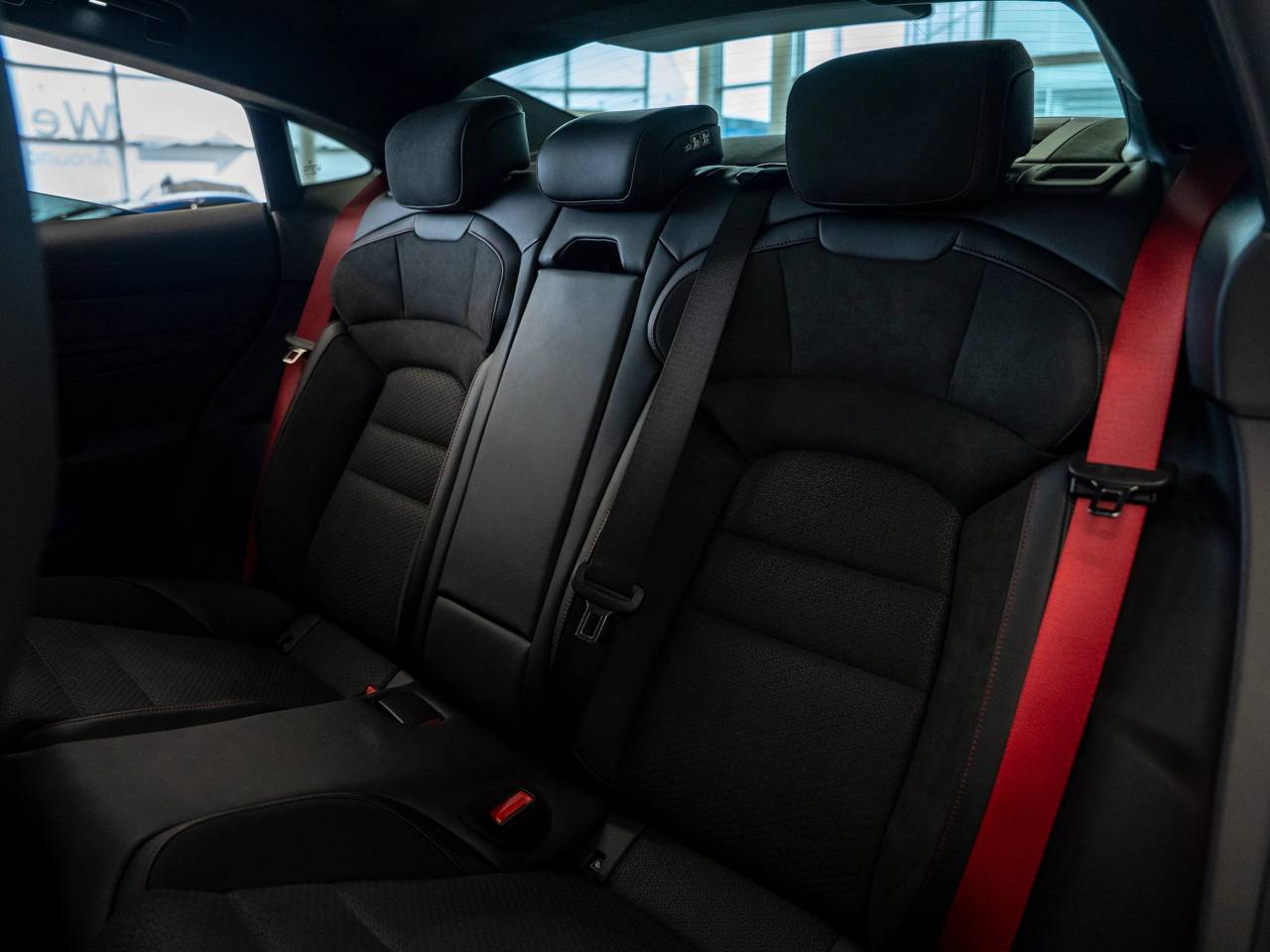 Taycan GTS (1) image 37