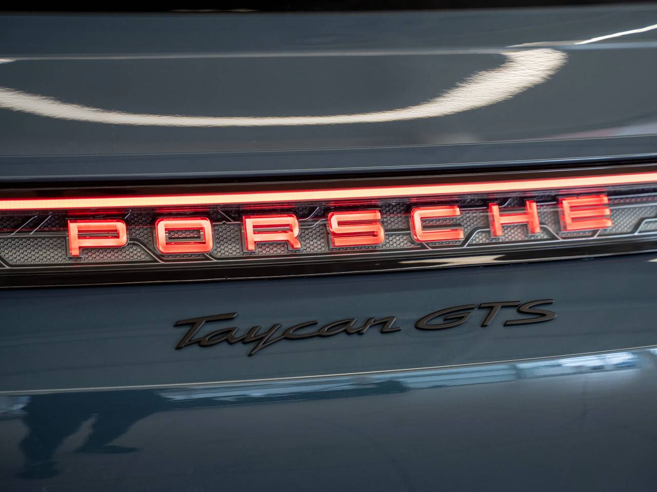 Taycan GTS (1) image 19