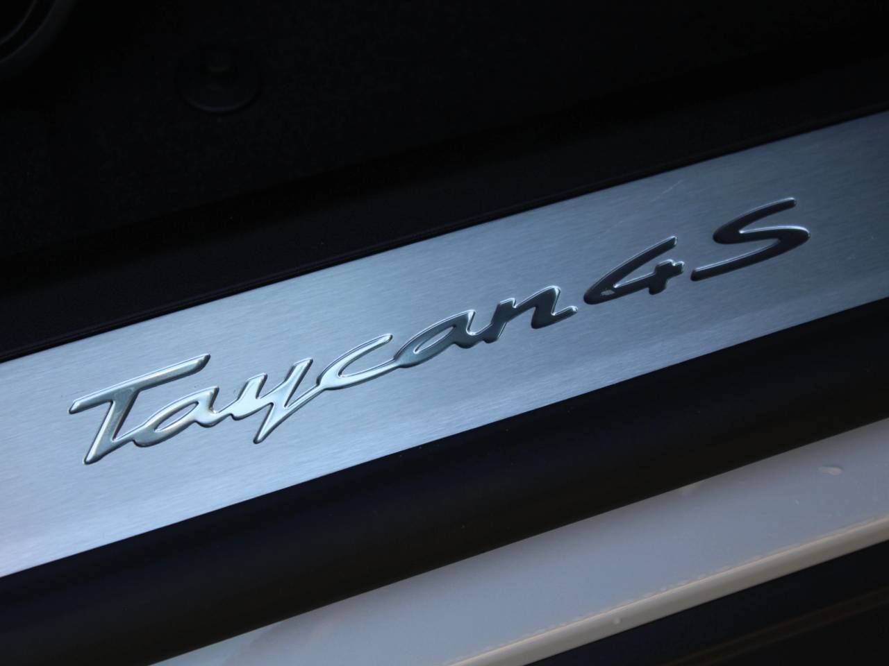 Taycan 4S image 33