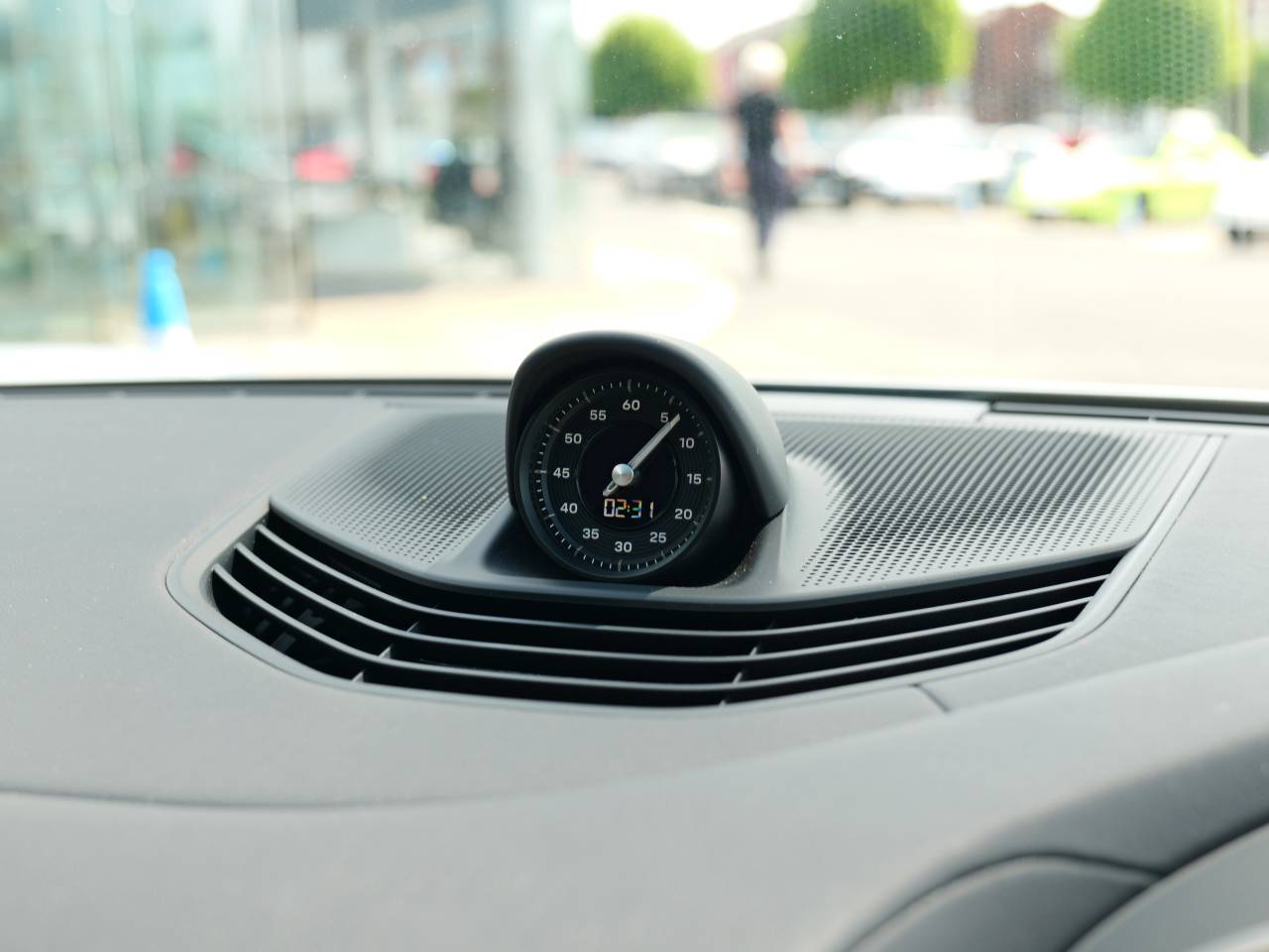 Taycan TURBO SPORT TURISMO (1) image 32