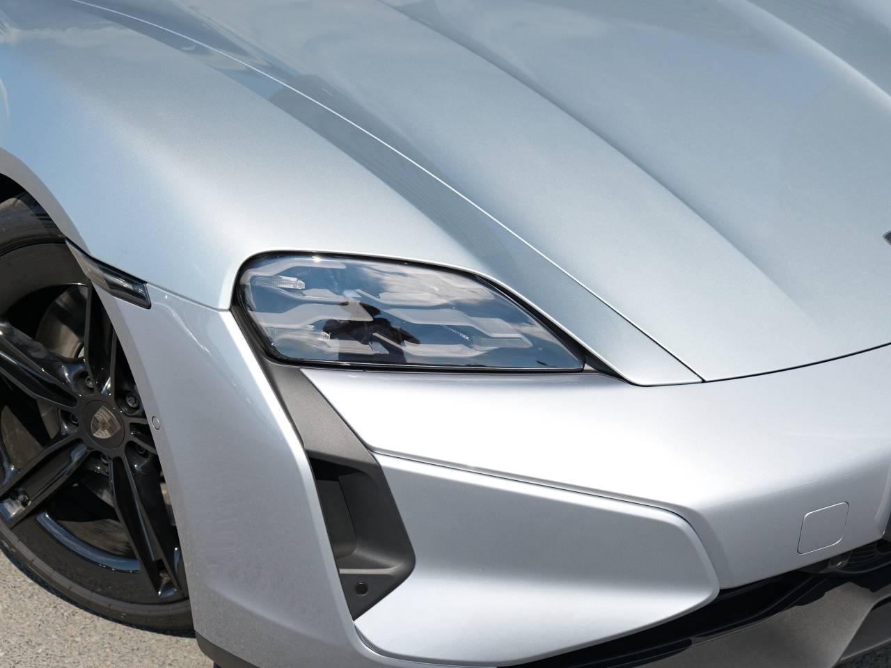 Taycan TURBO SPORT TURISMO (1) image 10