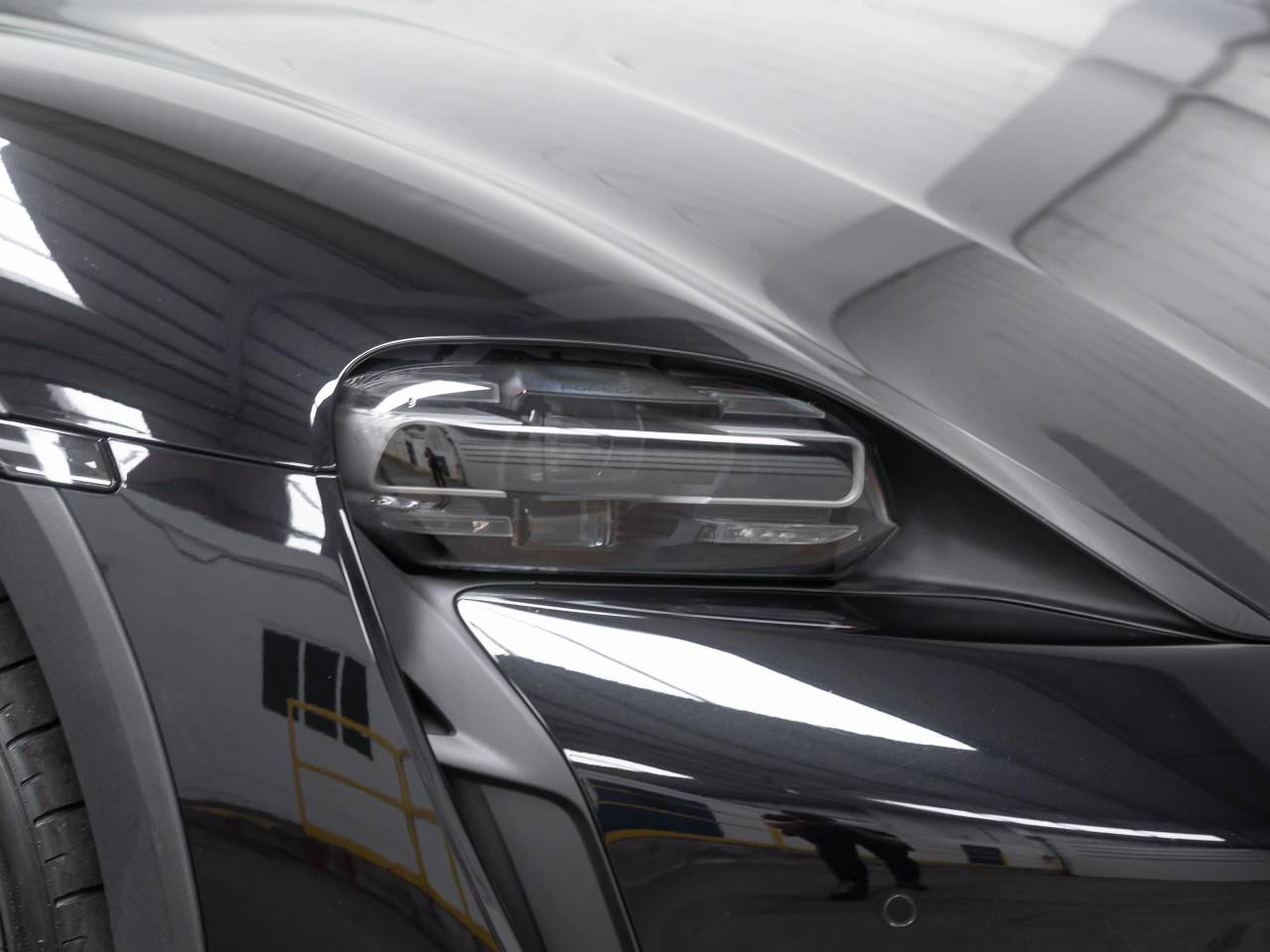 Taycan 4S CROSS TURISMO (4) image 11