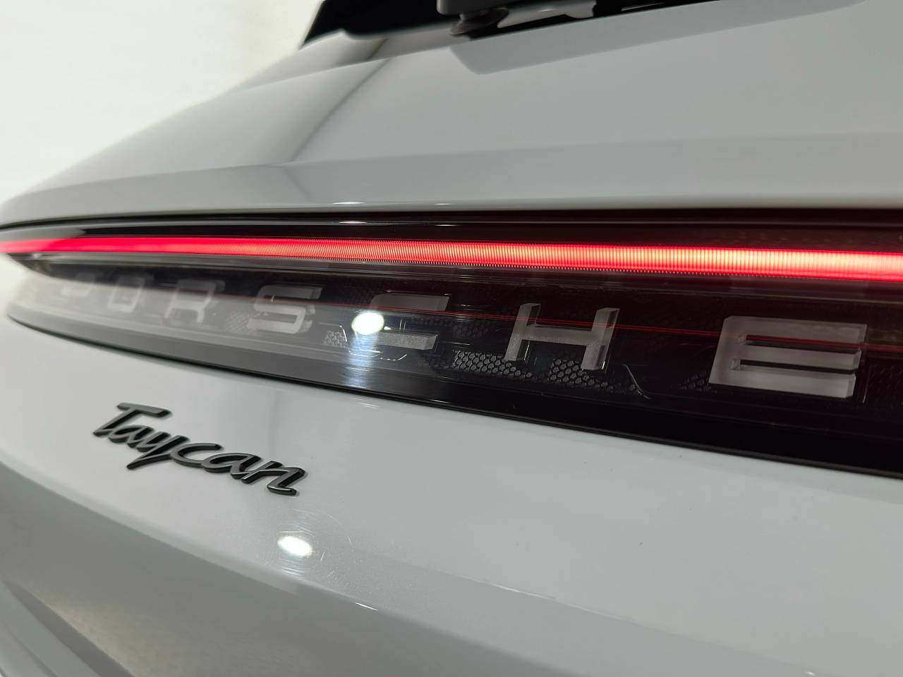 Taycan BASE SPORT TURISMO (12) image 32