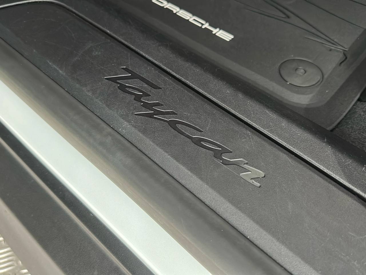 Taycan BASE SPORT TURISMO (12) image 09
