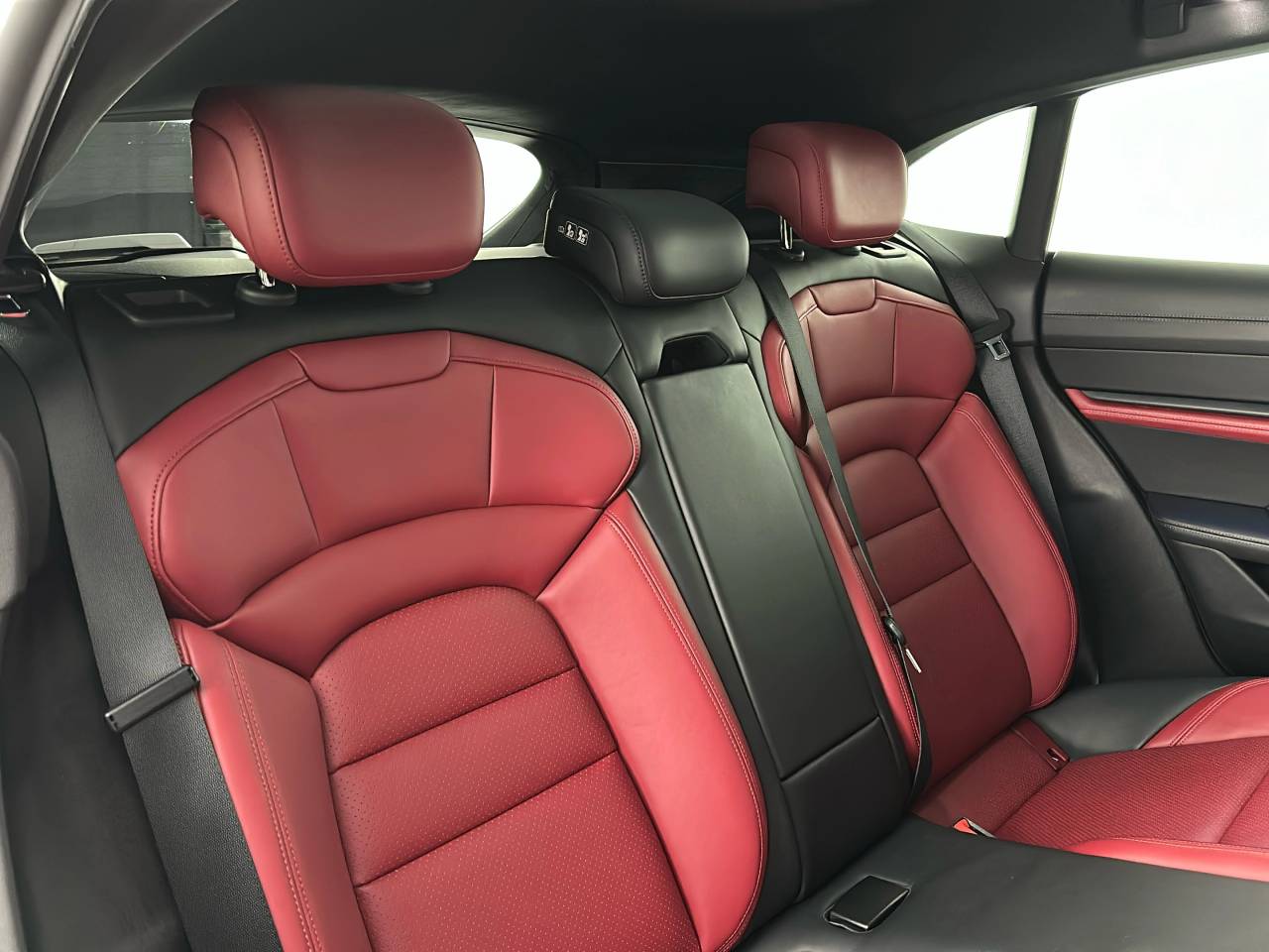 Taycan BASE SPORT TURISMO (12) image 19