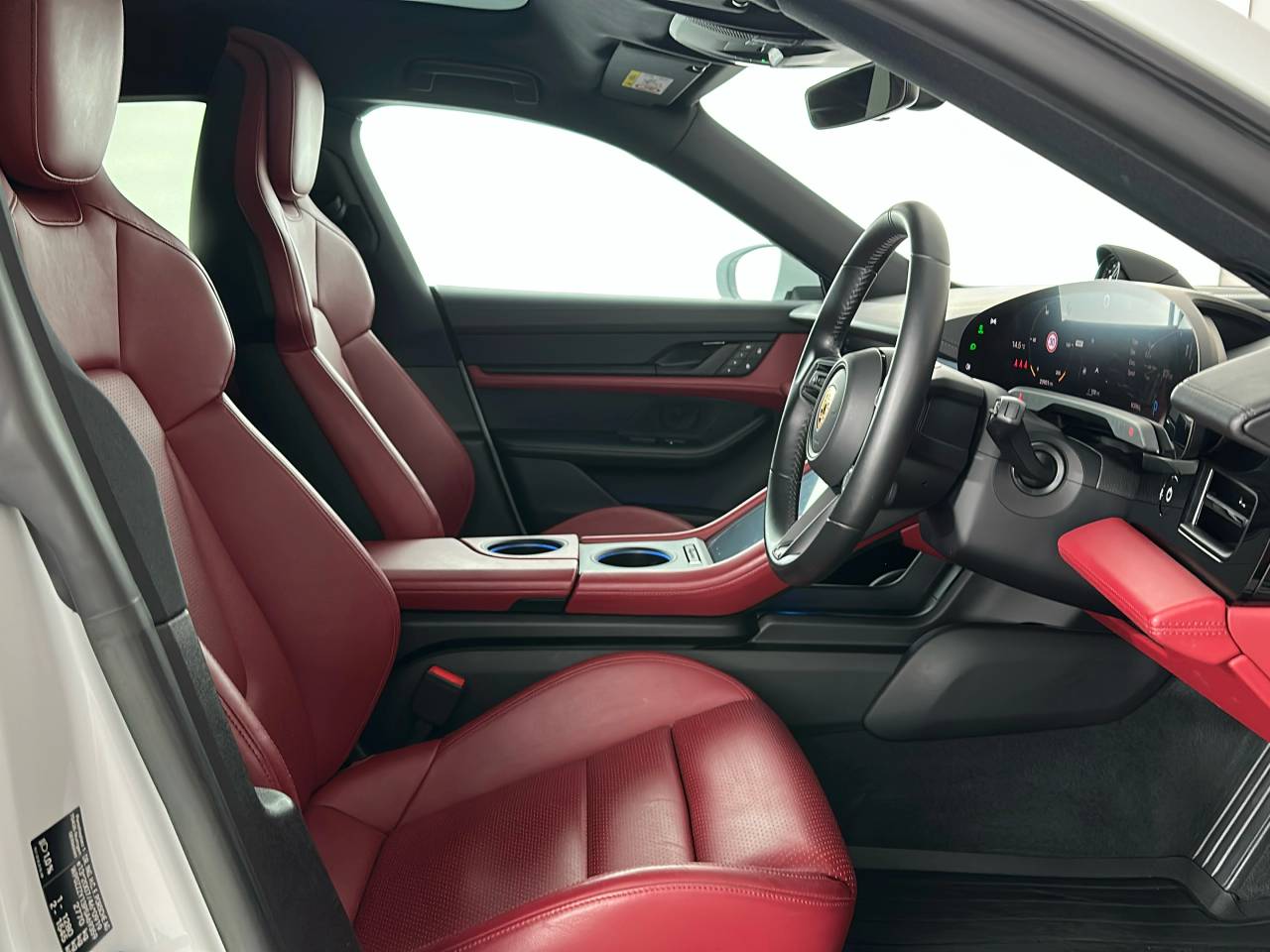 Taycan BASE SPORT TURISMO (12) image 18