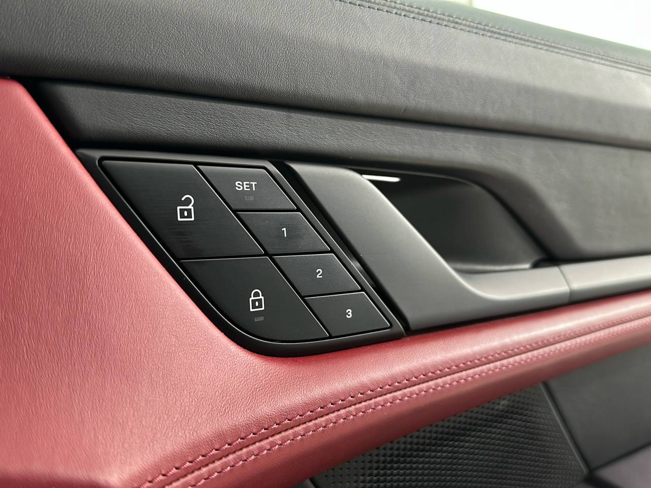 Taycan BASE SPORT TURISMO (12) image 35