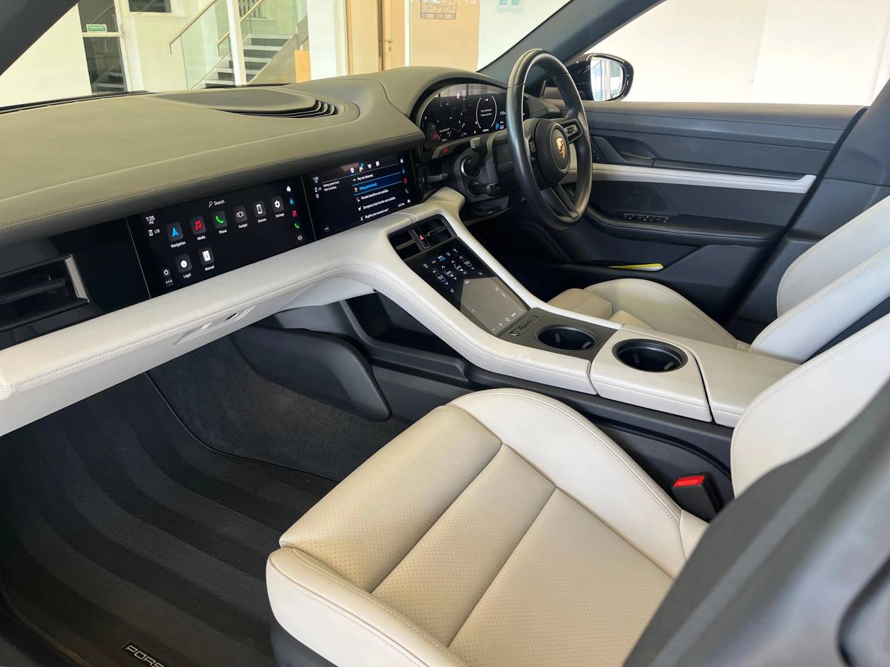 Taycan 4S SPORT TURISMO (5) image 15