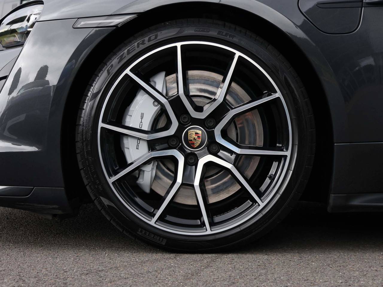 Taycan TURBO SPORT TURISMO (2) image 15