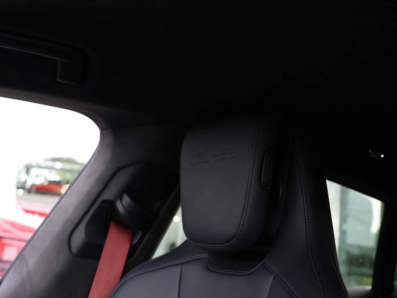 Taycan TURBO SPORT TURISMO (2) image 26