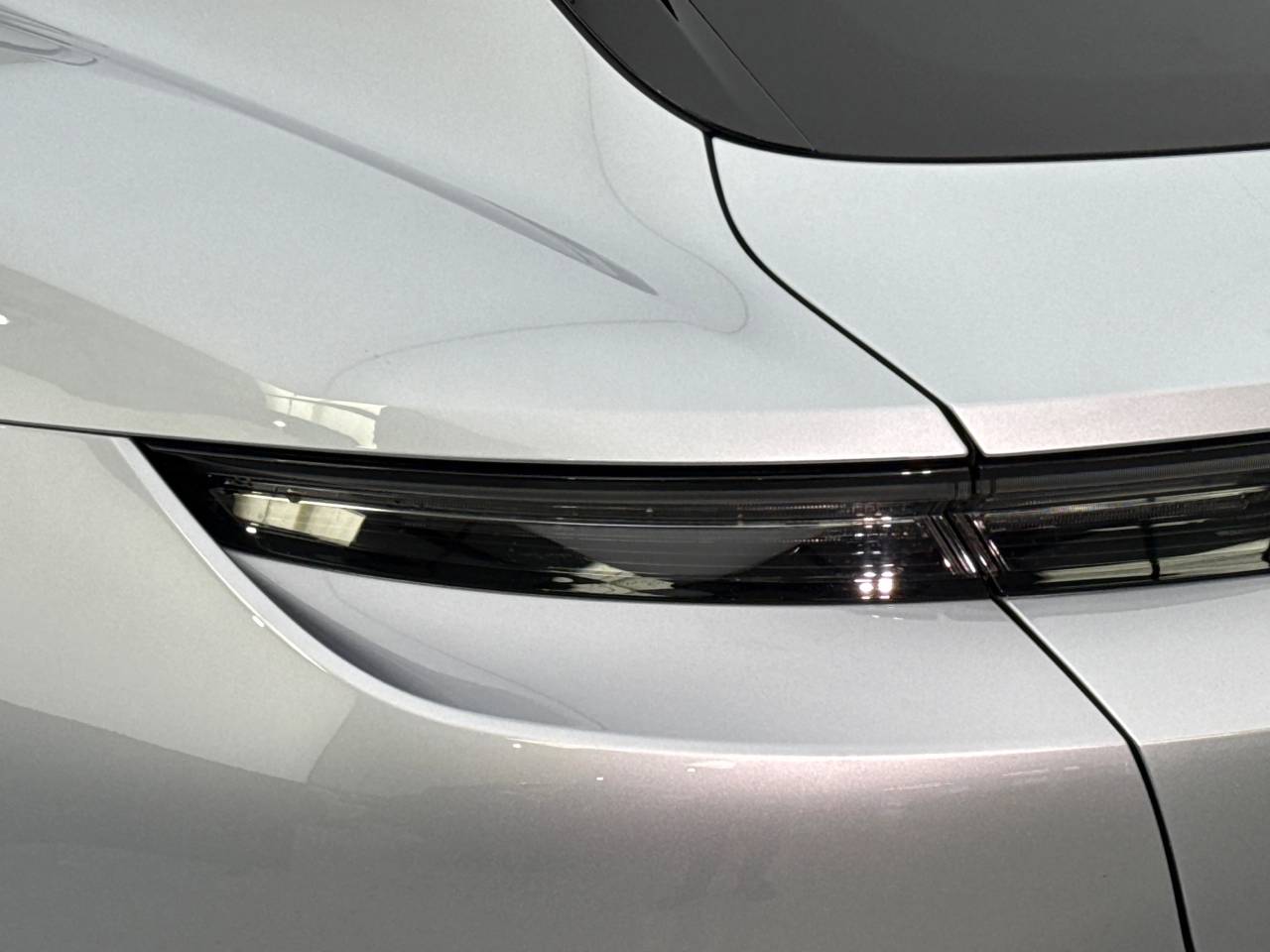 Taycan 4S SPORT TURISMO (13) image 16