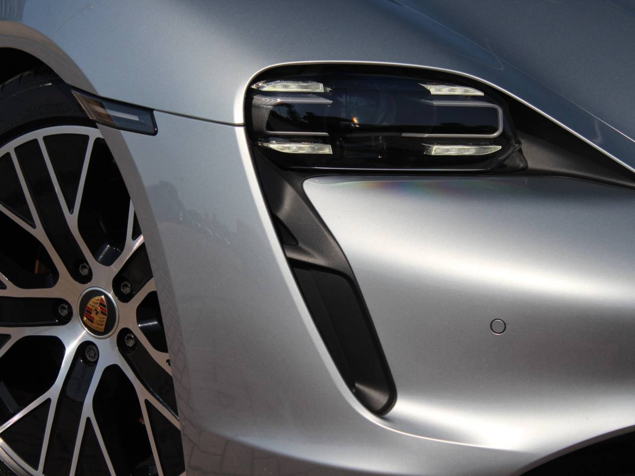 Taycan 4S SPORT TURISMO (10) image 11