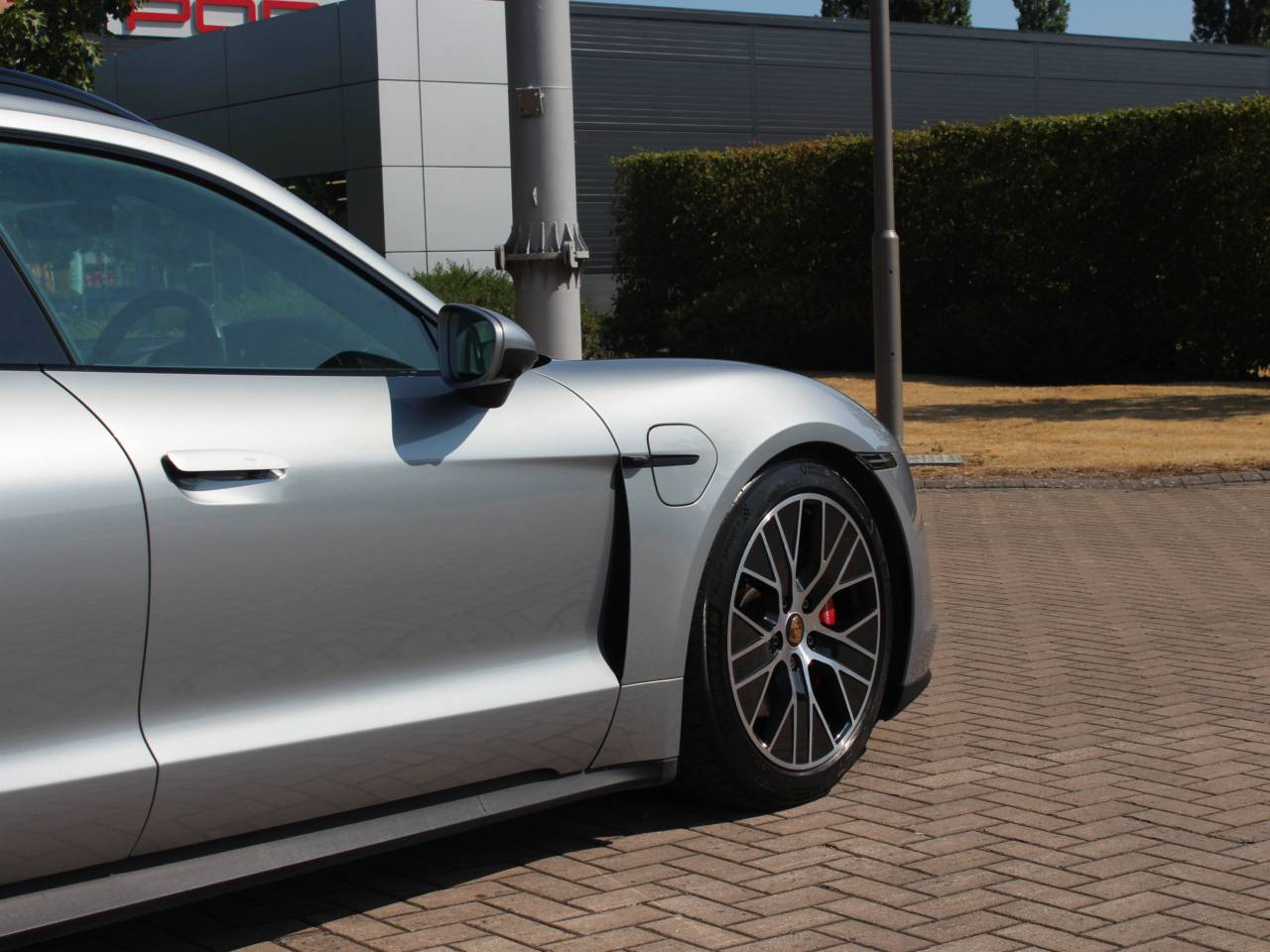Taycan 4S SPORT TURISMO (10) image 15