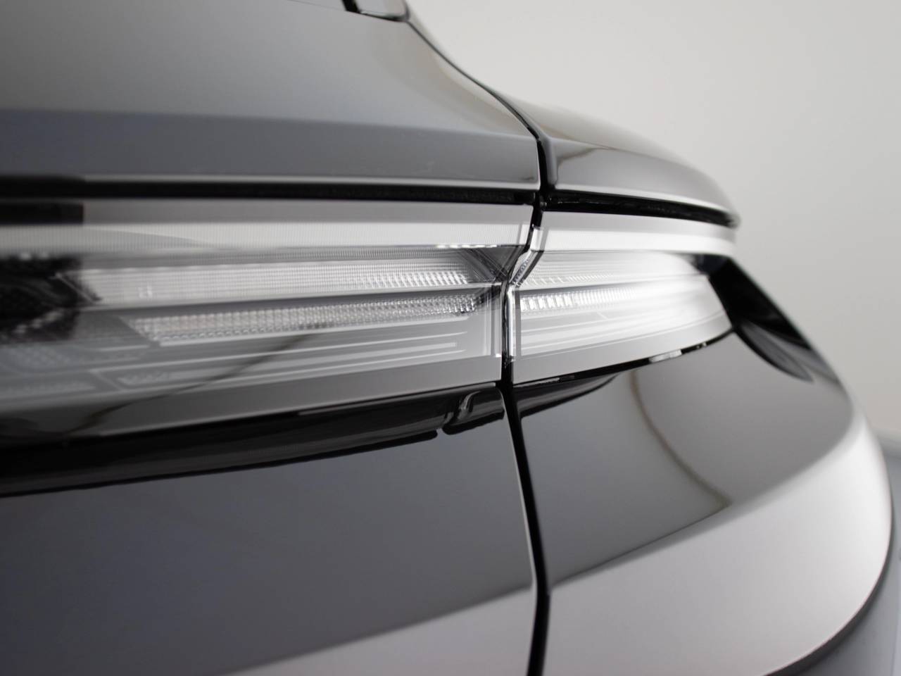 Taycan 4S CROSS TURISMO (3) image 30