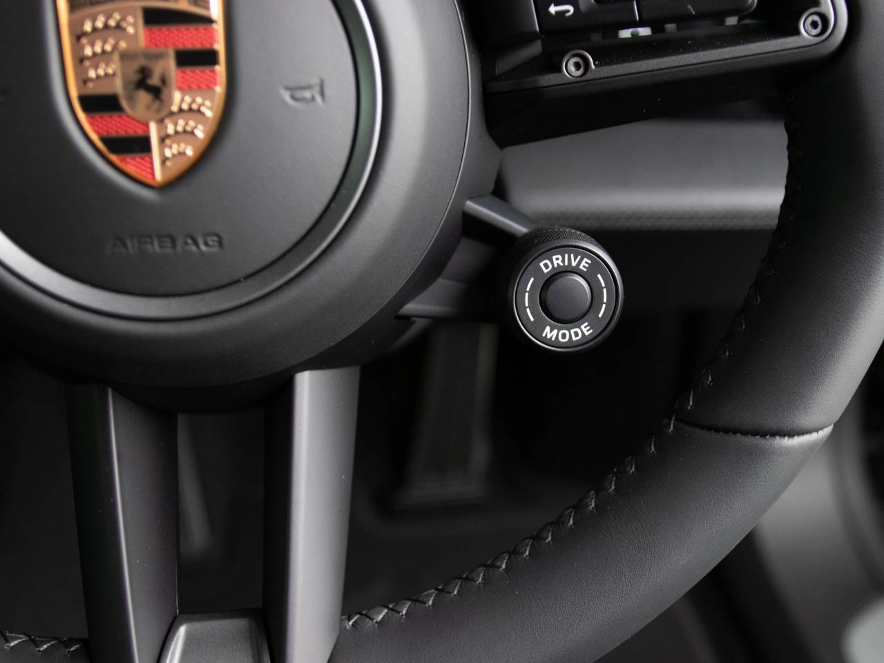 Taycan 4S CROSS TURISMO (3) image 43