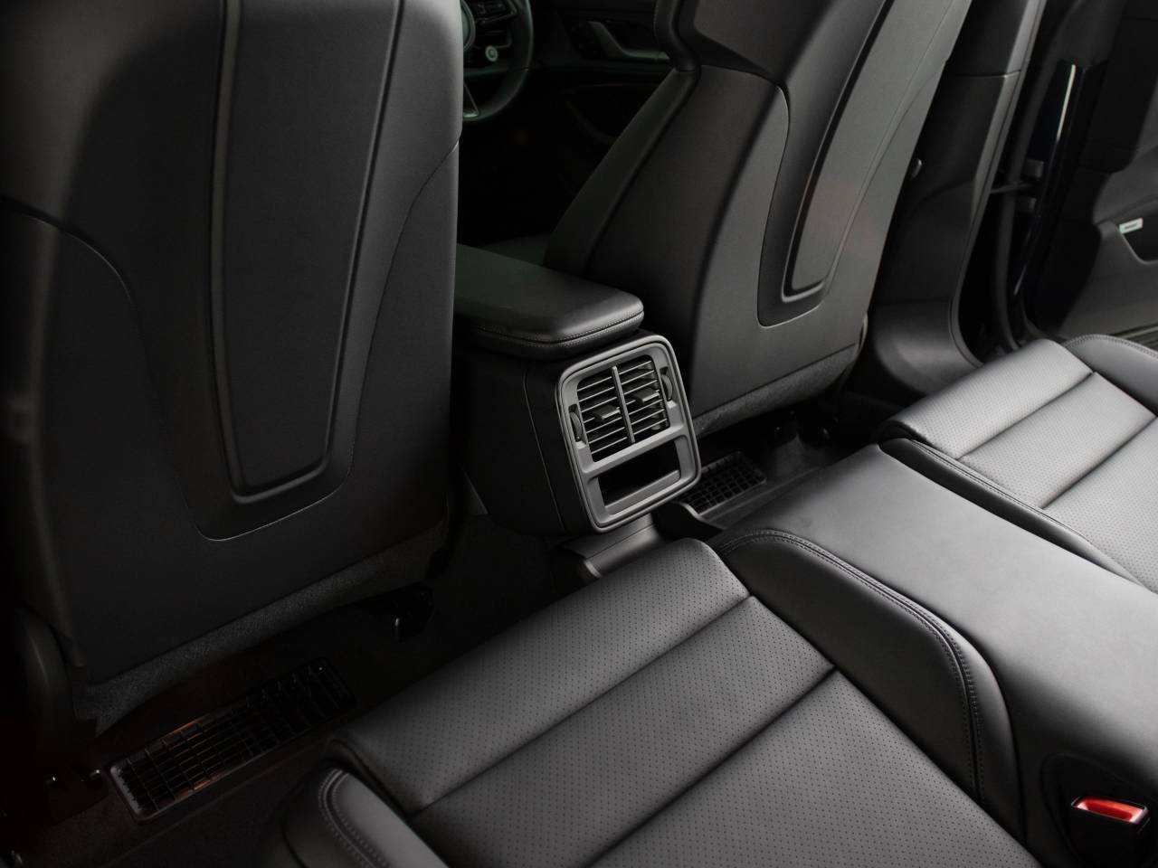 Taycan 4S CROSS TURISMO (3) image 54