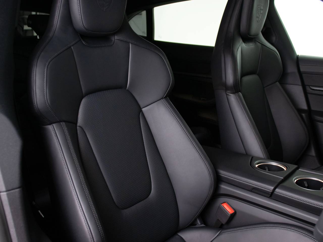 Taycan 4S CROSS TURISMO (3) image 05