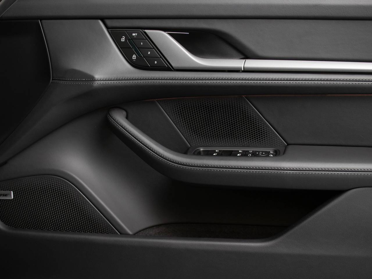 Taycan 4S CROSS TURISMO (3) image 37