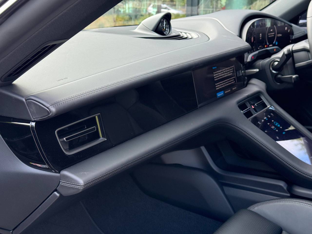 Taycan BASE SPORT TURISMO (1) image 23
