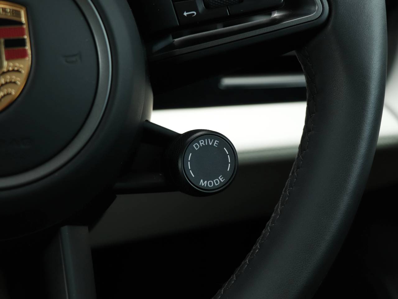 Taycan BASE SPORT TURISMO (12) image 21