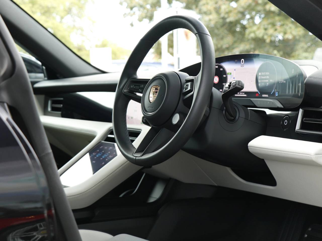 Taycan BASE SPORT TURISMO (12) image 13