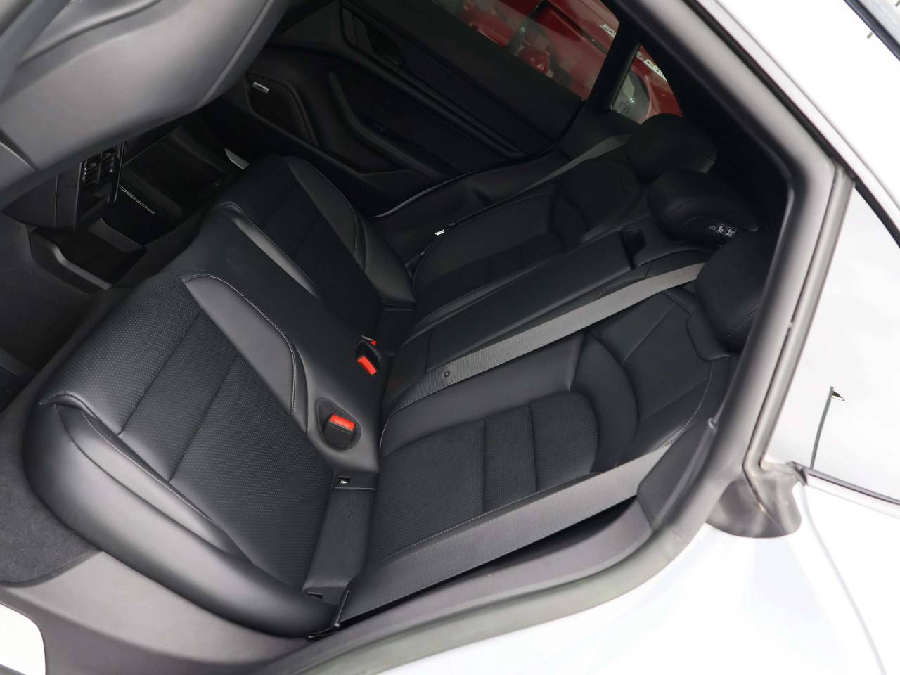 Taycan 4S CROSS TURISMO (51) image 19