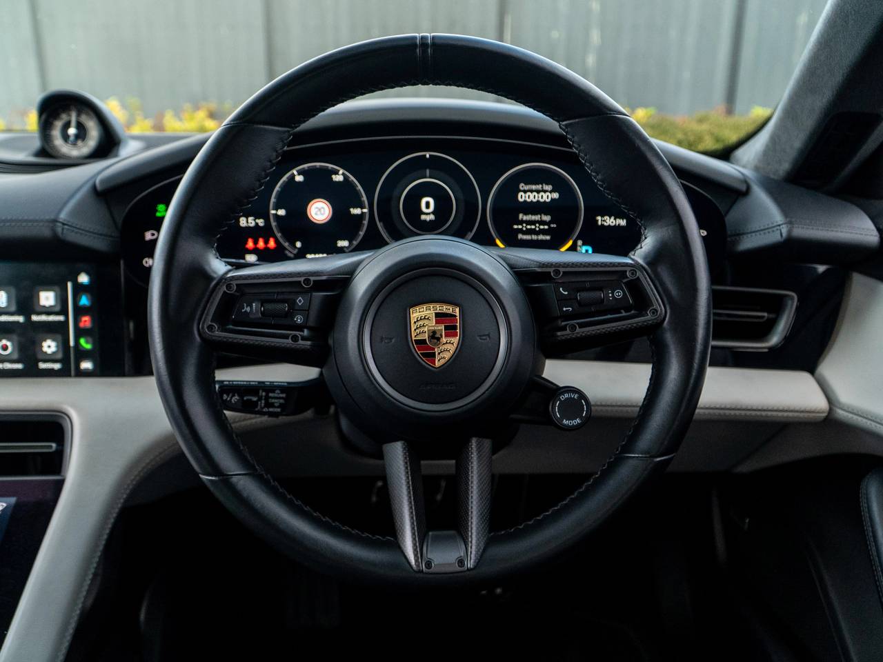 Taycan TURBO S SPORT TURISMO image 17