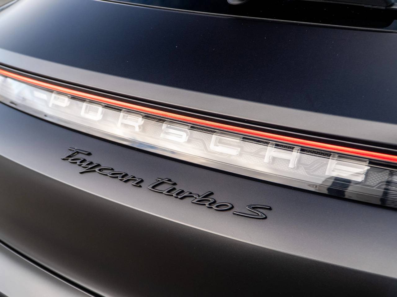Taycan TURBO S SPORT TURISMO image 42
