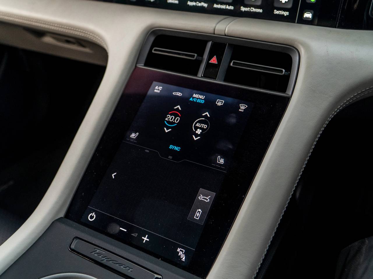 Taycan TURBO S SPORT TURISMO image 25