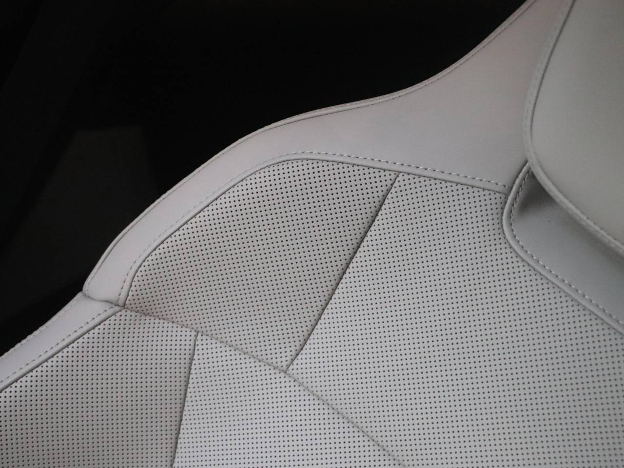 Taycan BASE SPORT TURISMO (6) image 28