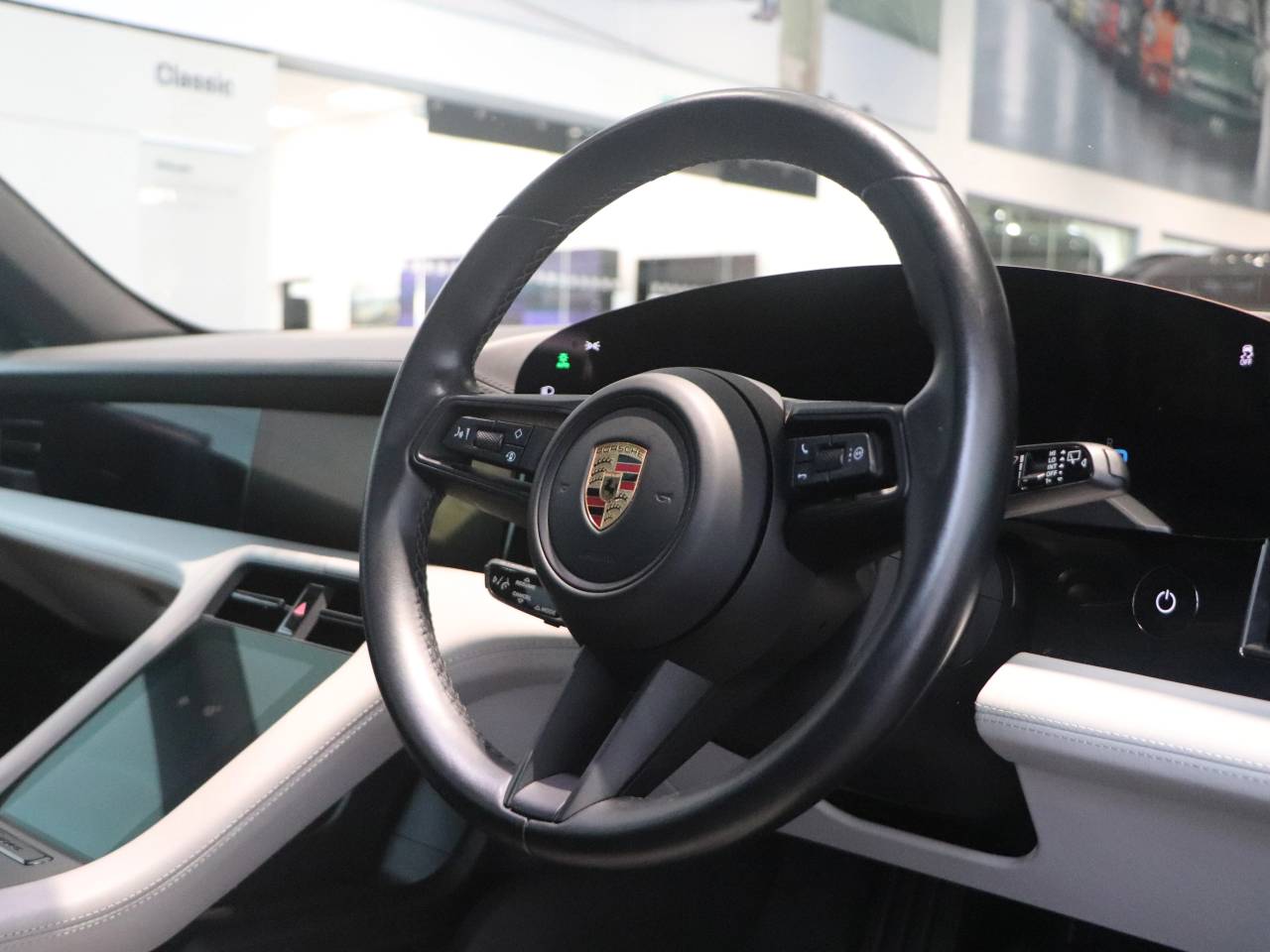 Taycan BASE SPORT TURISMO (6) image 13