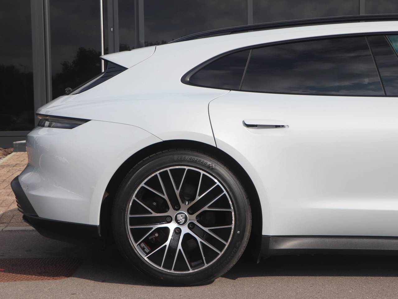 Taycan BASE SPORT TURISMO (6) image 12