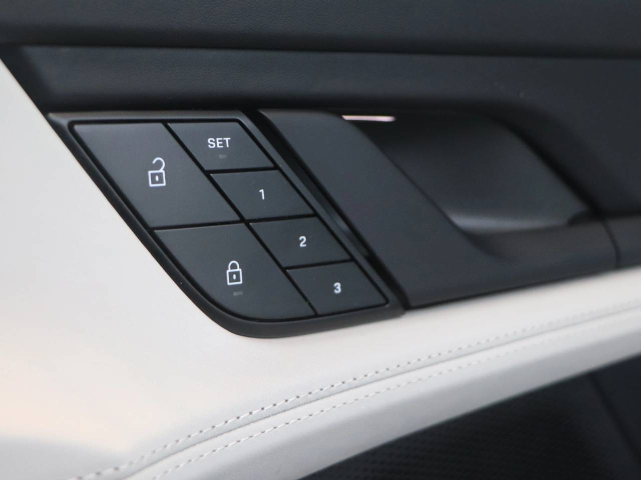 Taycan BASE SPORT TURISMO (6) image 27
