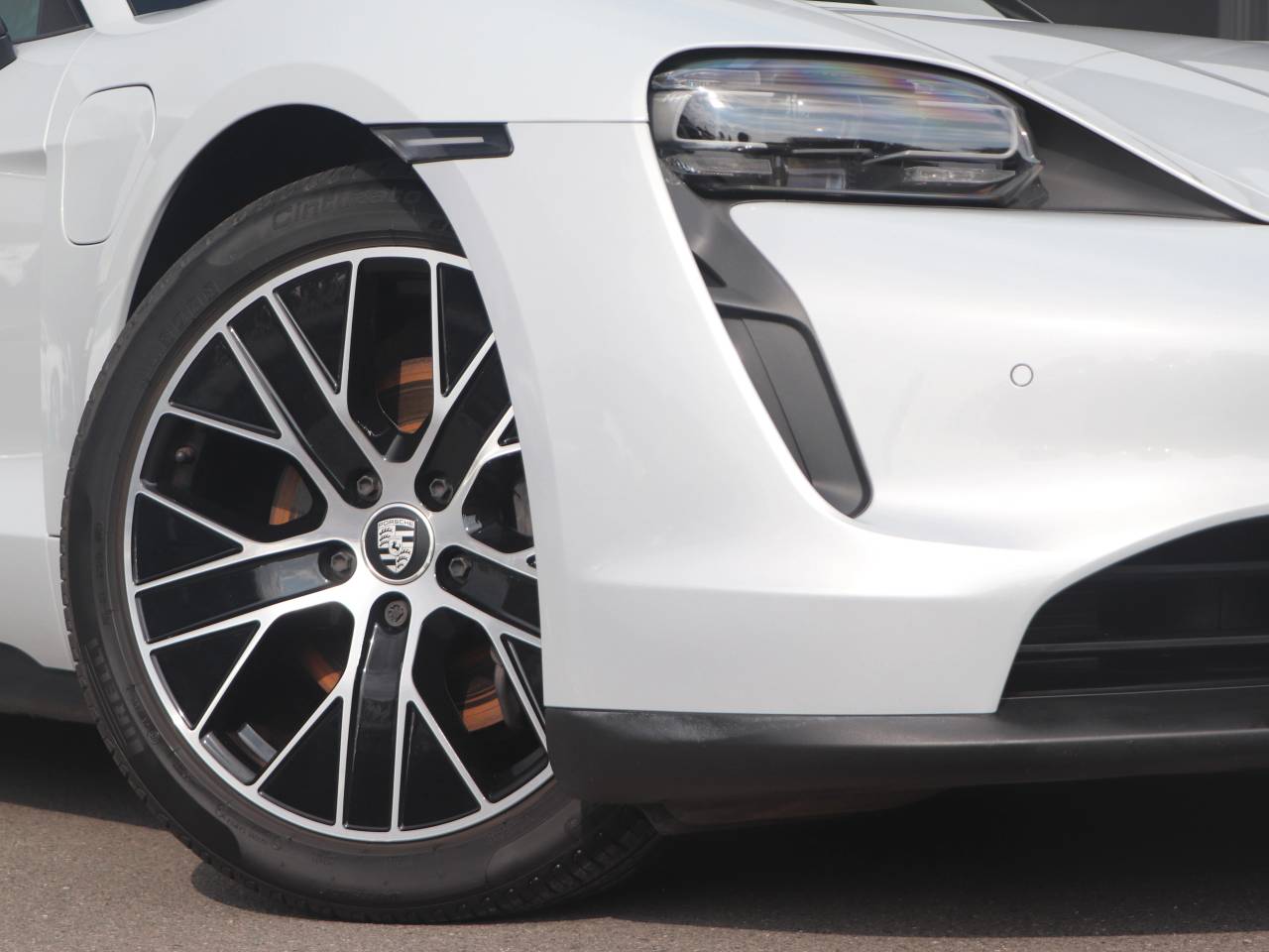 Taycan BASE SPORT TURISMO (6) image 11
