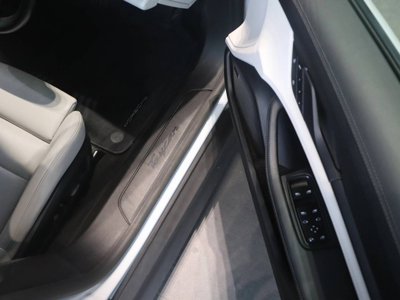 Taycan BASE SPORT TURISMO (6) image 16