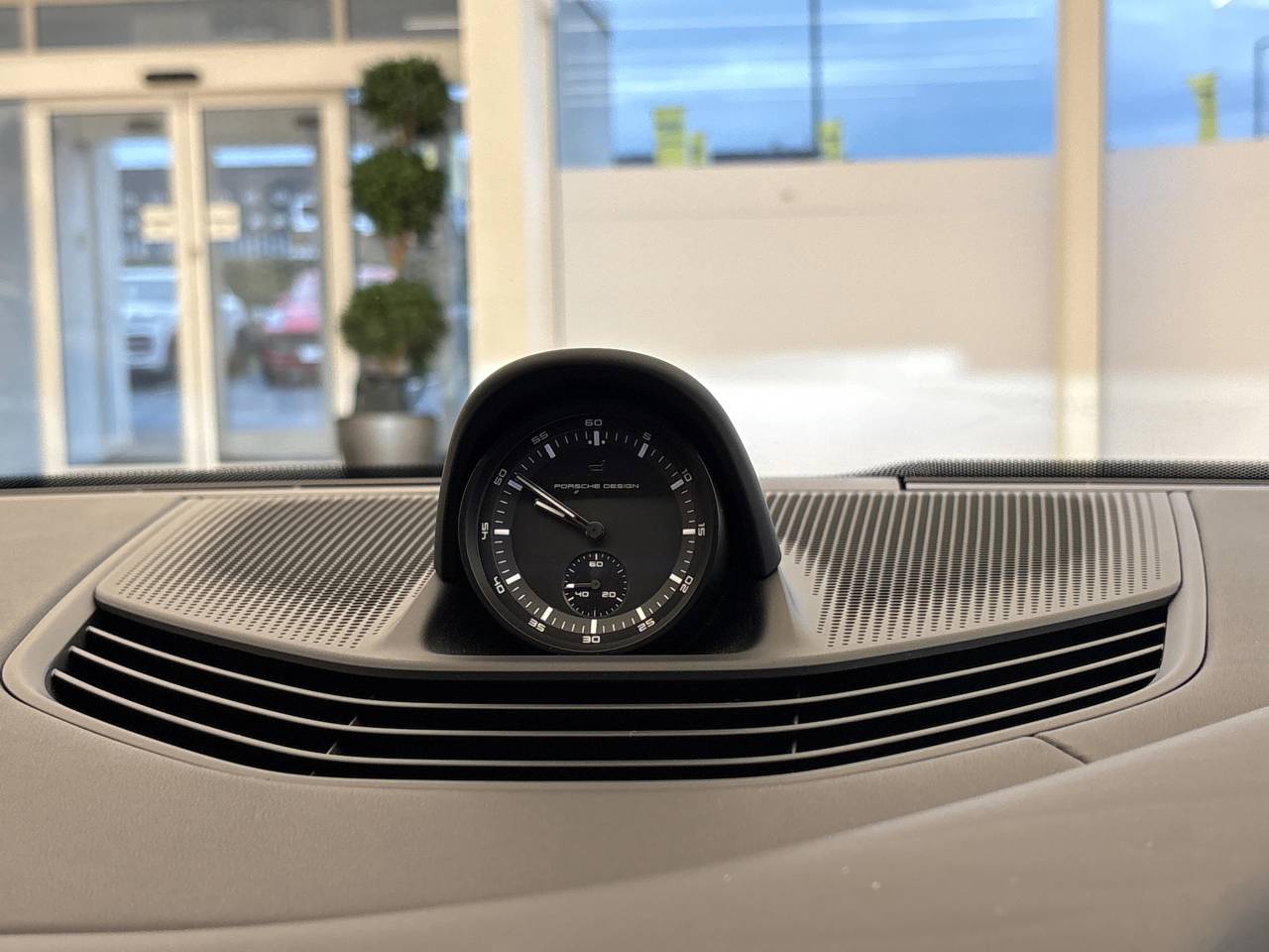 Taycan GTS SPORT TURISMO (1) image 36