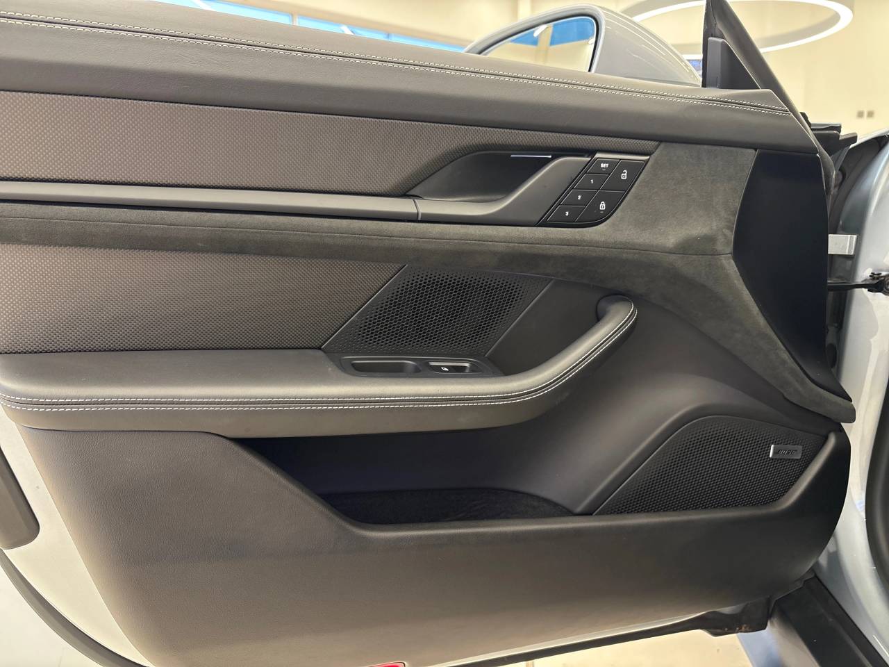 Taycan GTS SPORT TURISMO (1) image 39